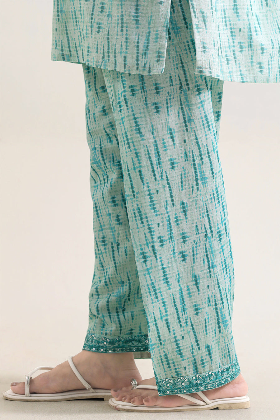 Printed Embroidered Khaddar Stitched 2 Piece (Shirt/Trouser) - Pehnaawaa