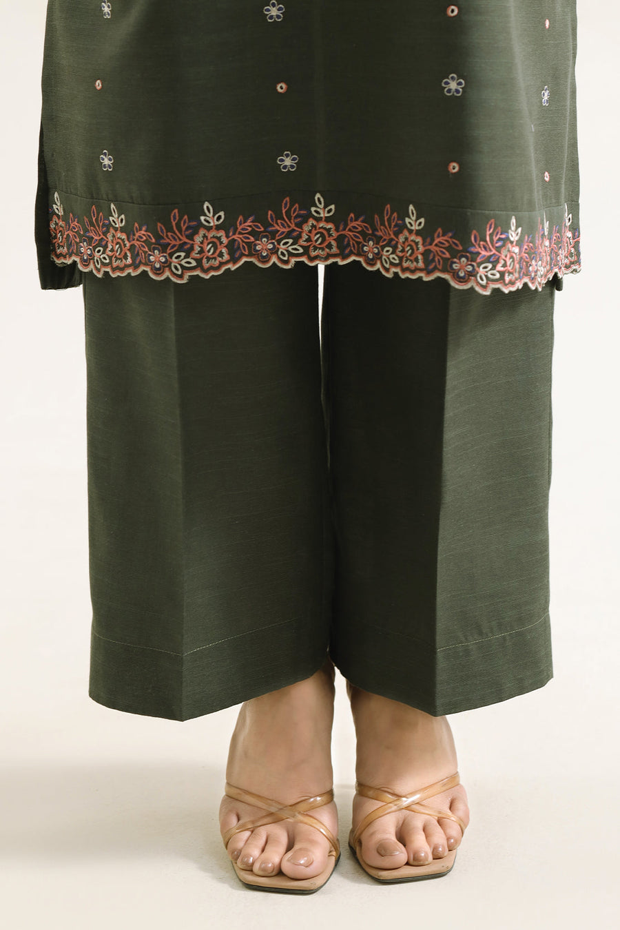 Solid Embroidered Khaddar Stitched 3 Piece - Pehnaawaa