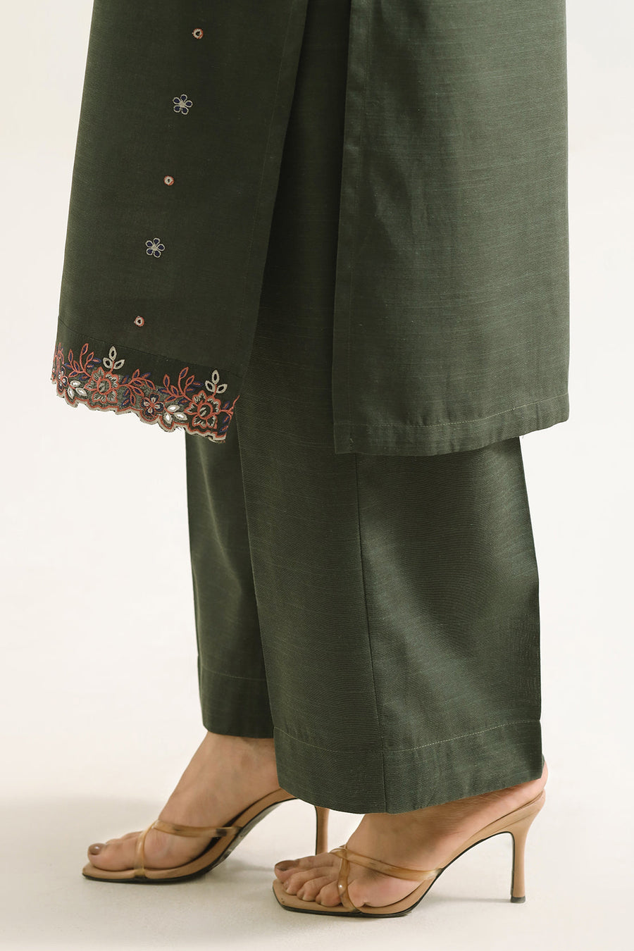 Solid Embroidered Khaddar Stitched 3 Piece - Pehnaawaa