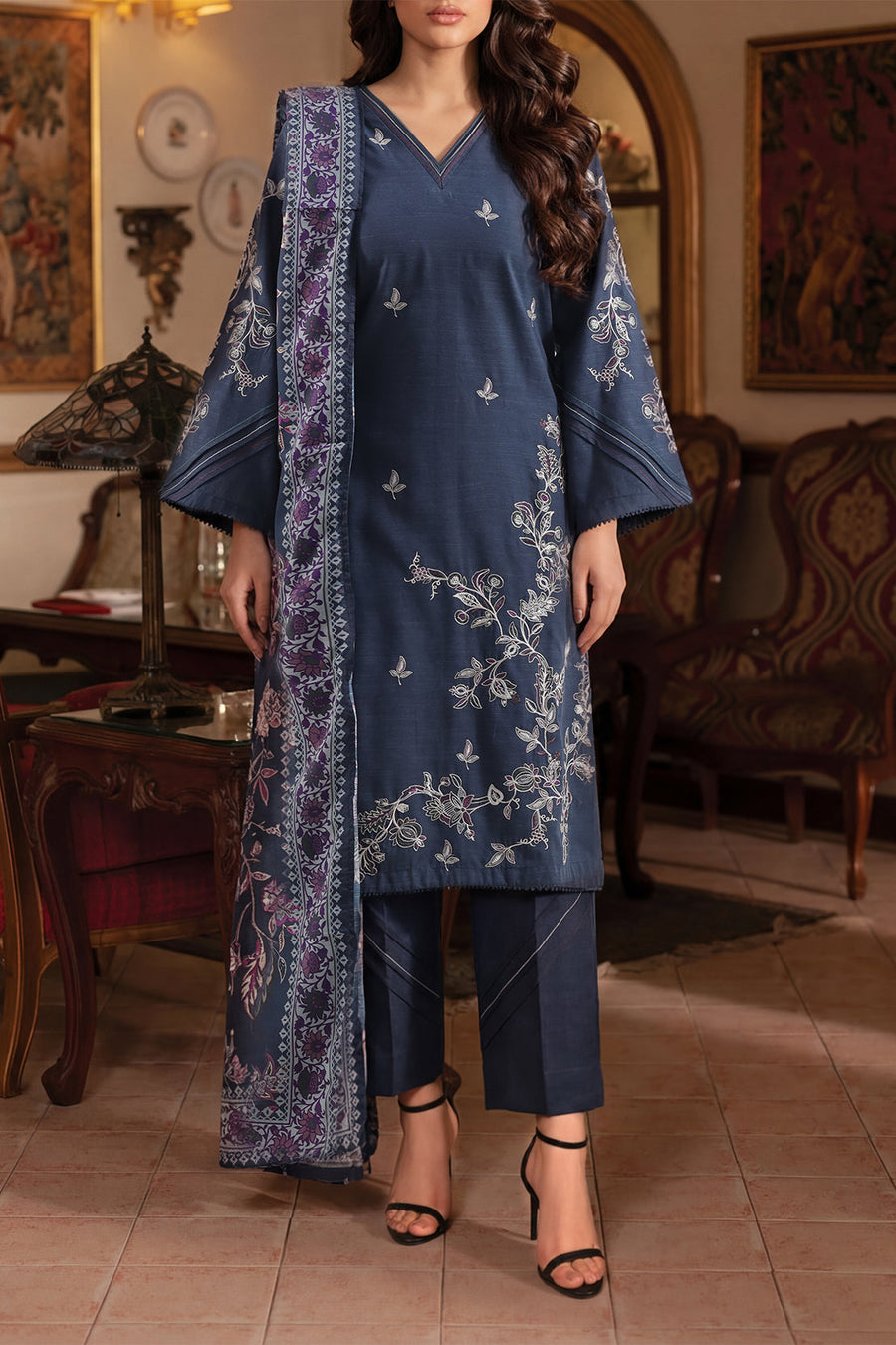 Solid Embroidered Khaddar Stitched 3 Piece - Pehnaawaa