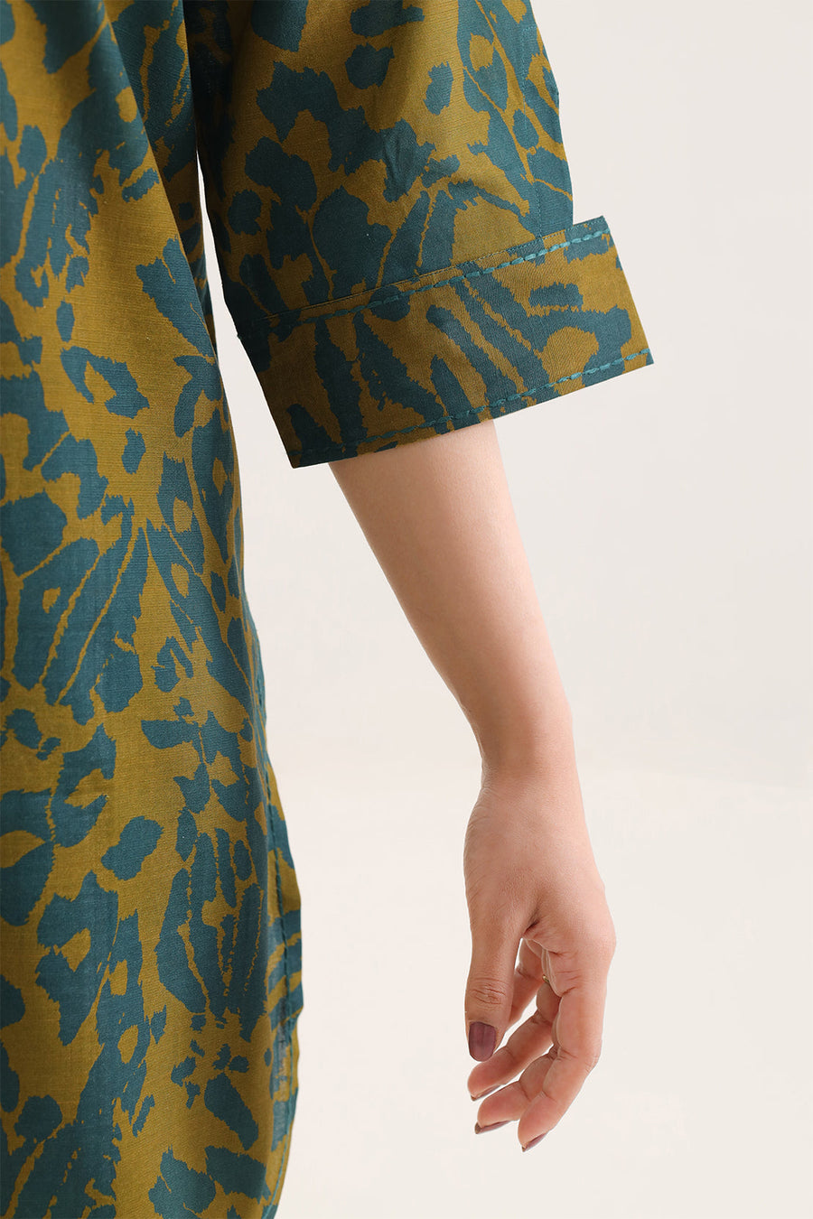 Printed Khaddar Stitched 2 Piece (Shirt/Trouser) - Pehnaawaa