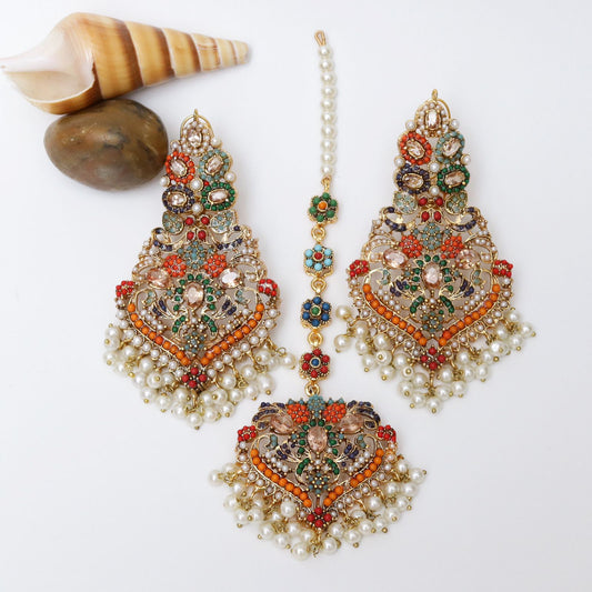 Stunning Earrings with Teeka - Pehnaawaa