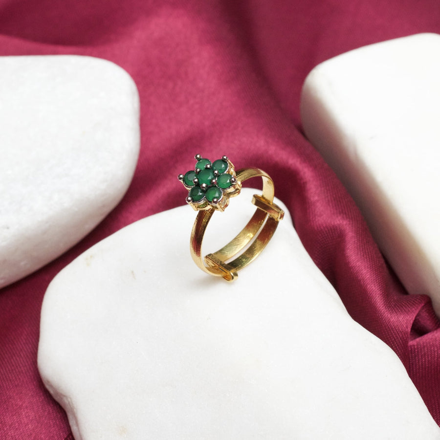 Zircoon Flowers Ring - Pehnaawaa