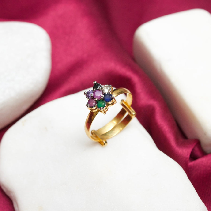 Zircoon Flowers Ring - Pehnaawaa
